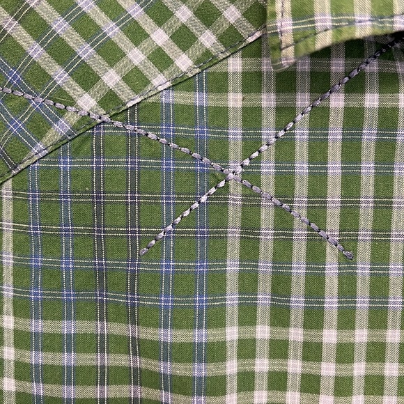 Wrangler button down - Picture 3 of 5